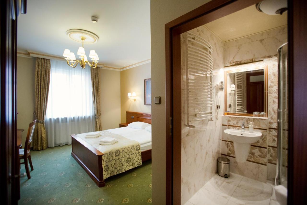 Hotel Przy Mlynie リブニク エクステリア 写真